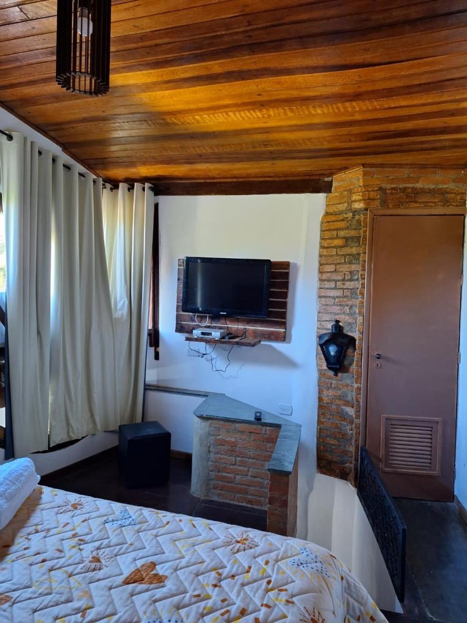 Villa Chacara Ladeira De Pedra Salesópolis Exterior foto